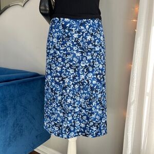 A. Byer 90s skirt 💙